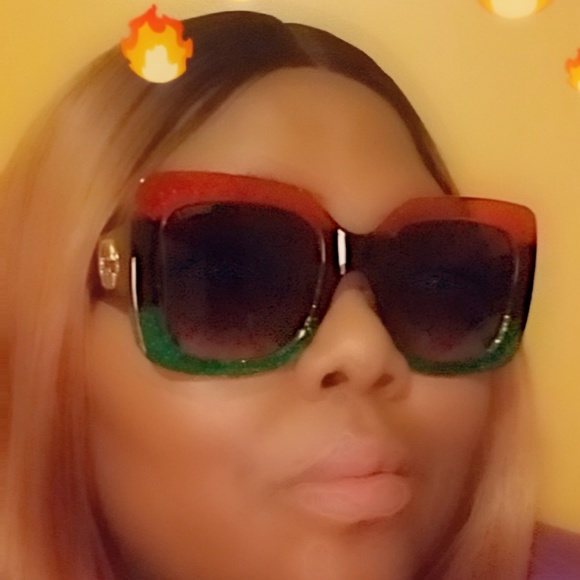 Remarkable Optics and Accessories - Picture 8 of 8